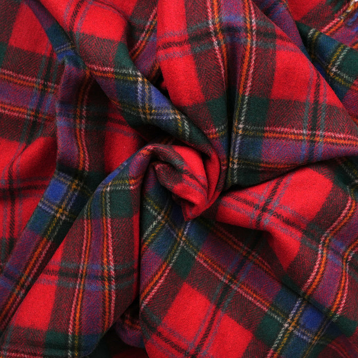 Scottish Tartan Wool-Blend Blanket Throw – Highland Comfort - MACLEAN