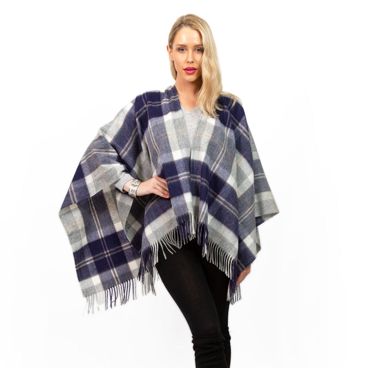 Ladies Mini Lambswool Cape Bannockbane Silver