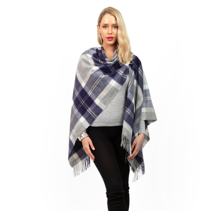 Ladies Mini Lambswool Cape Bannockbane Silver
