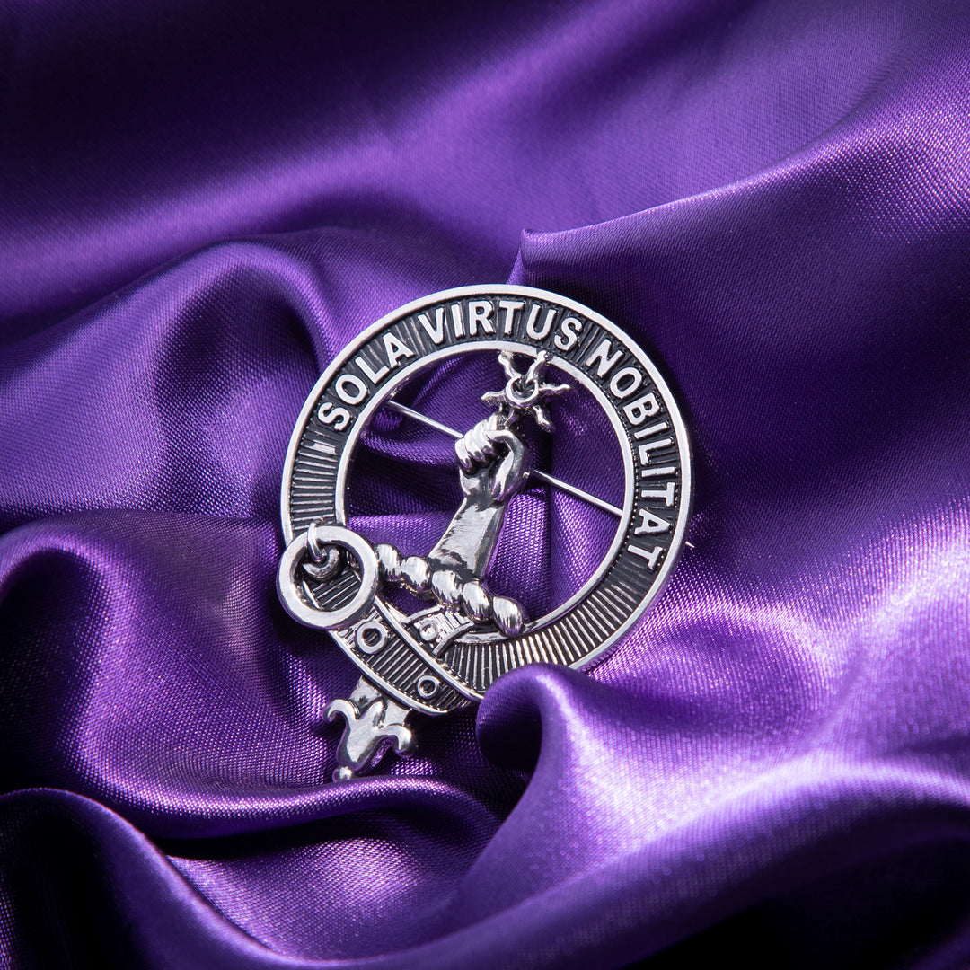 Clan Badge Henderson