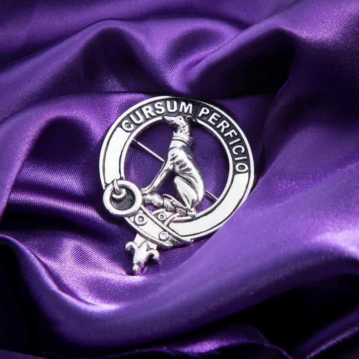 Clan Badge Hunter