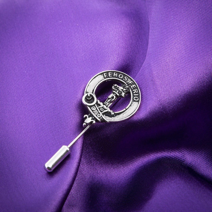 Clan Lapel Pin Chisholm