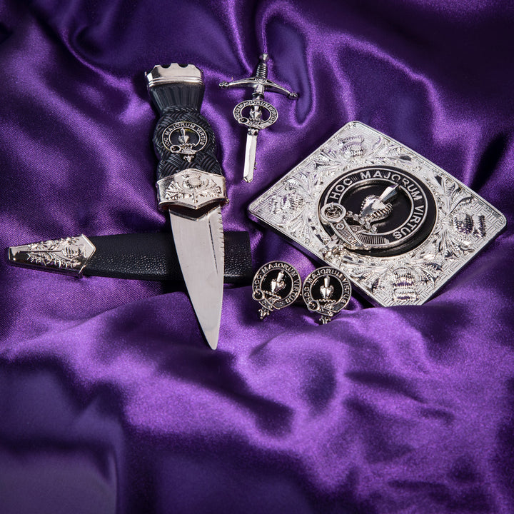 Clan Gift Set Logan